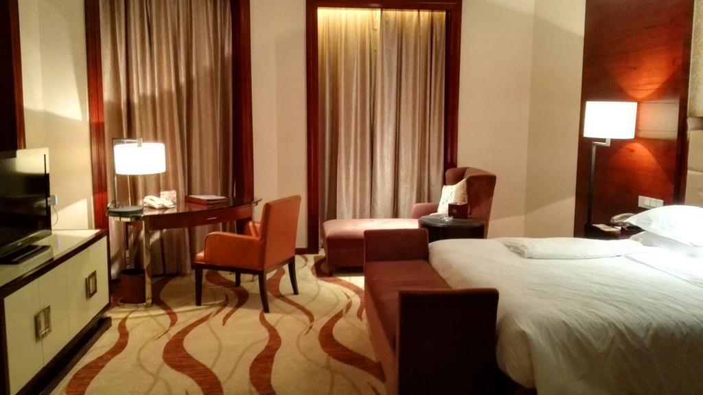 Ziguangyuan Hotel Jilin Екстериор снимка