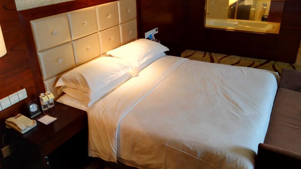 Ziguangyuan Hotel Jilin Екстериор снимка