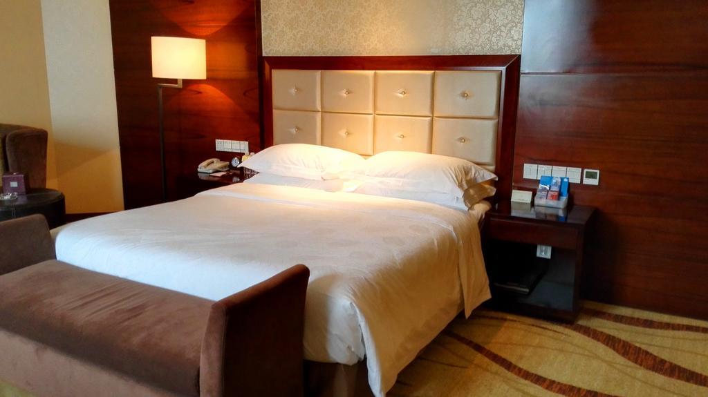 Ziguangyuan Hotel Jilin Екстериор снимка