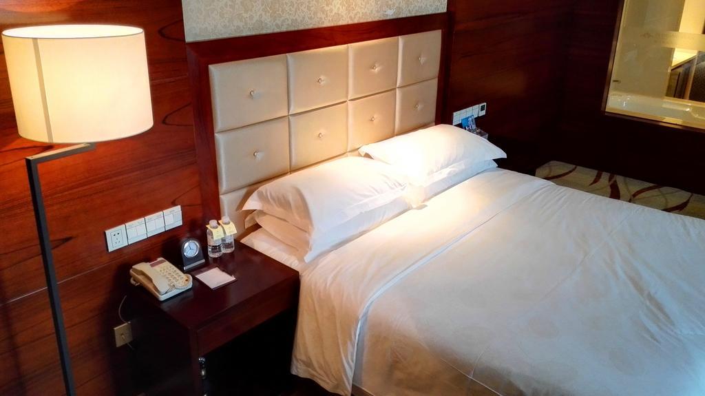 Ziguangyuan Hotel Jilin Екстериор снимка